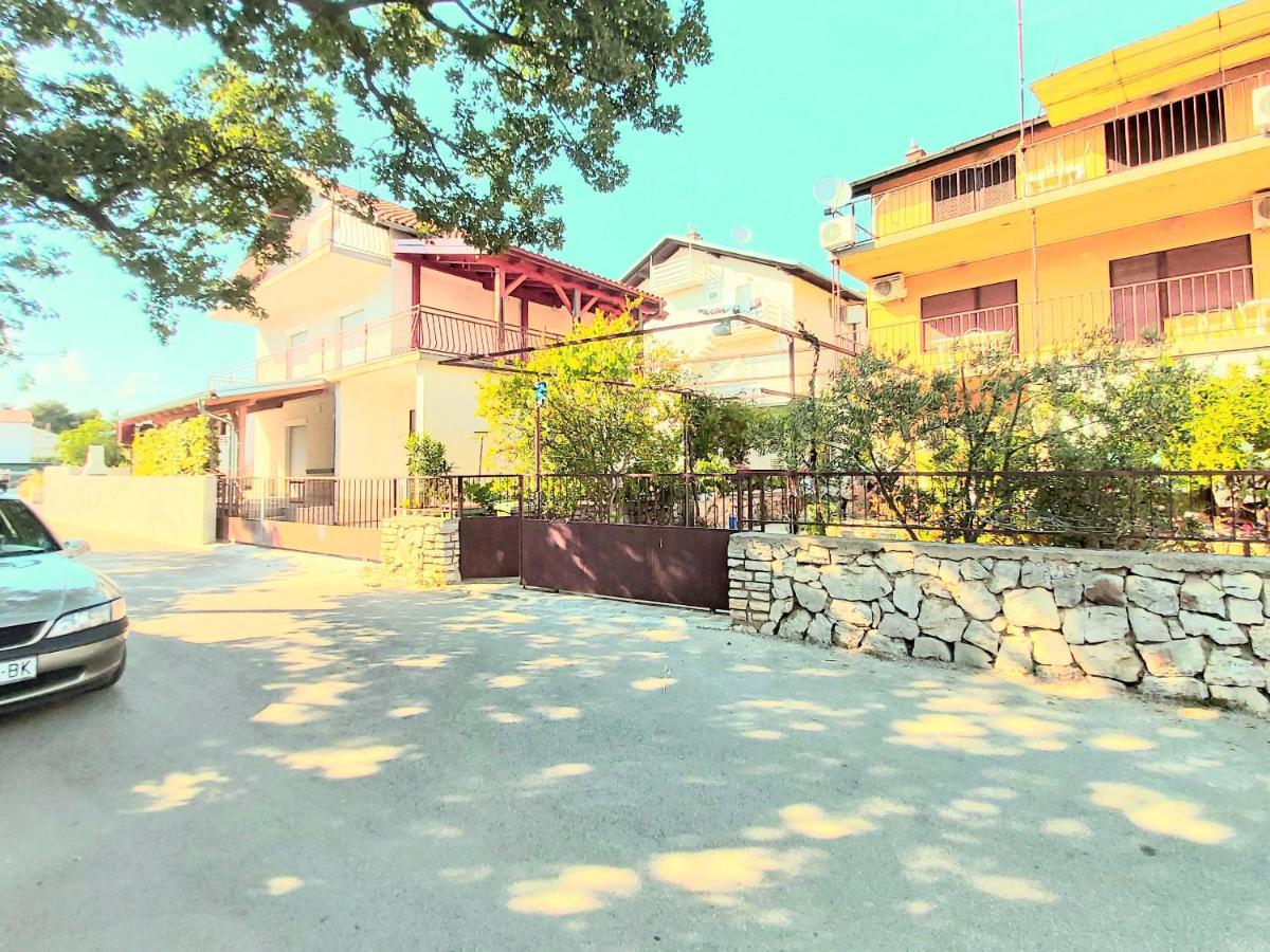 Apartman Arija-Pino Vodice Luaran gambar