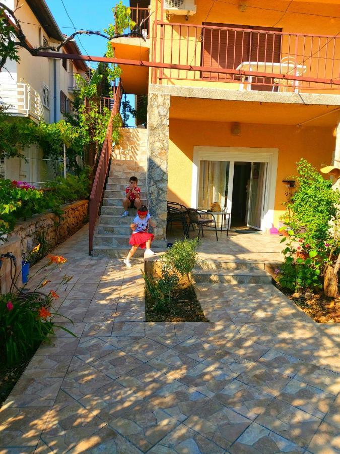 Apartman Arija-Pino Vodice Luaran gambar