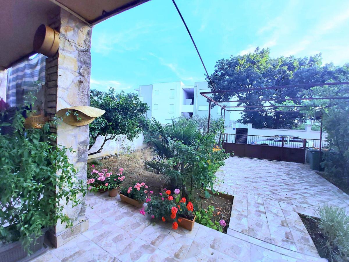 Apartman Arija-Pino Vodice Luaran gambar