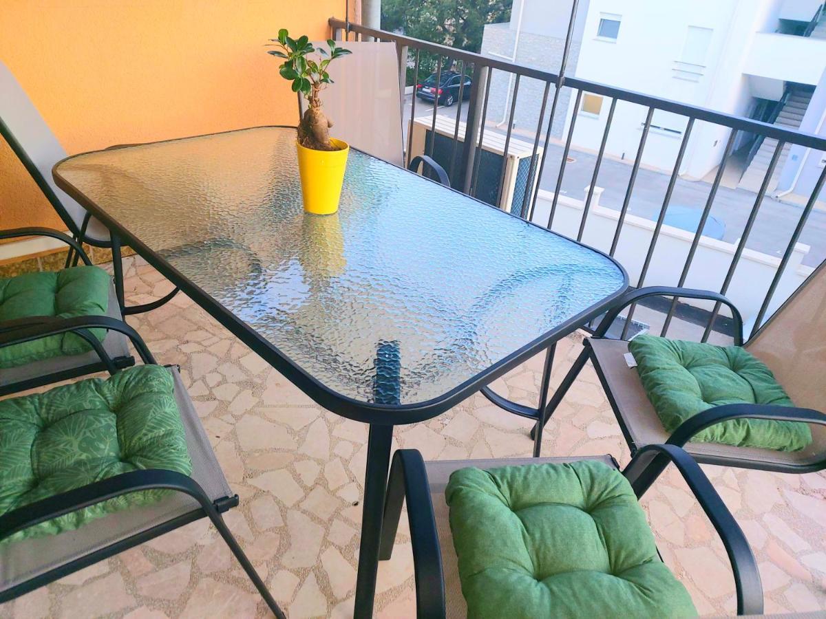 Apartman Arija-Pino Vodice Luaran gambar