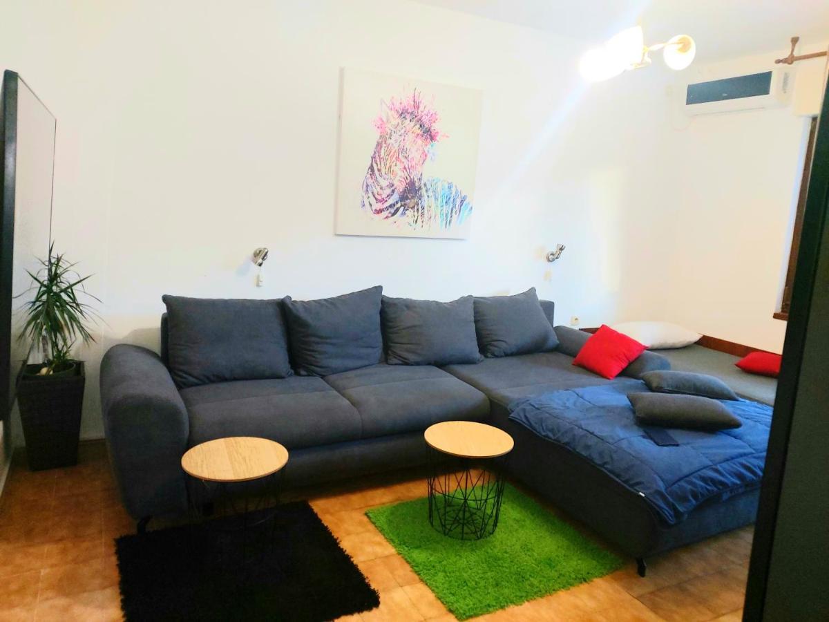 Apartman Arija-Pino Vodice Luaran gambar