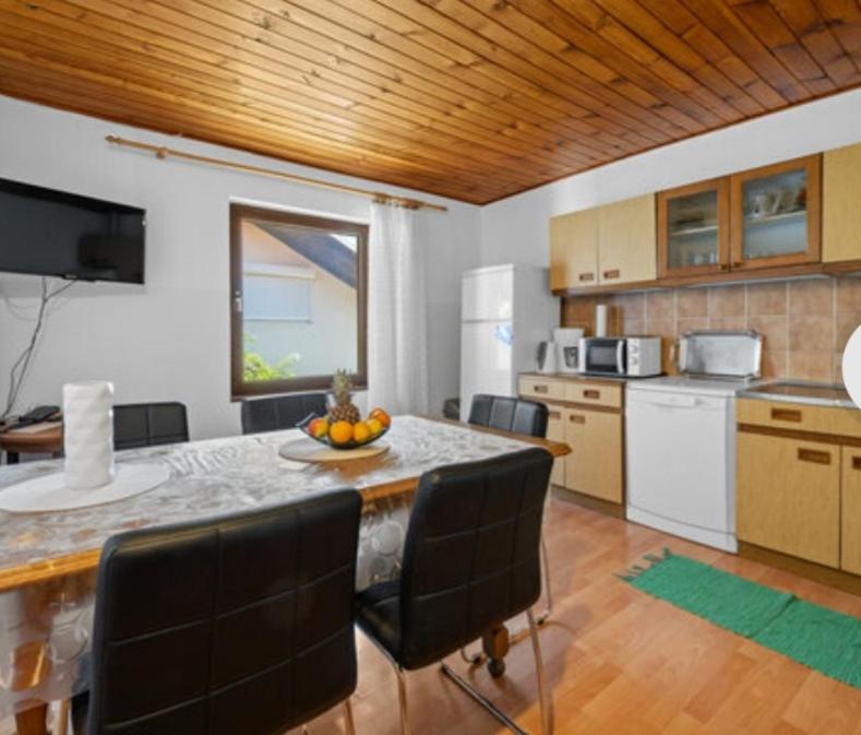 Apartman Arija-Pino Vodice Luaran gambar